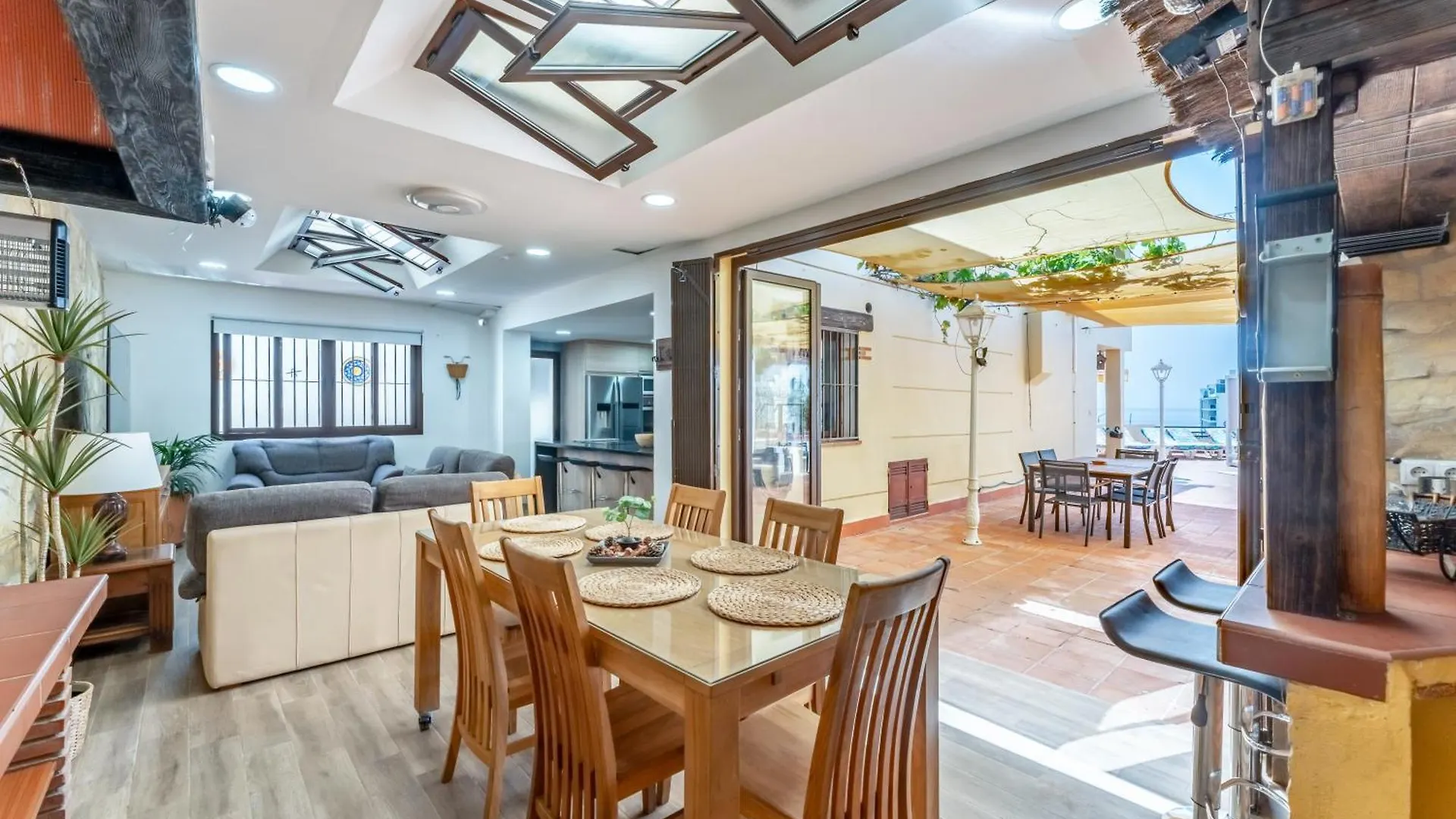 Vb Moraleda Villa 3Br Sea Views 베날마데나코스타 0*,  스페인